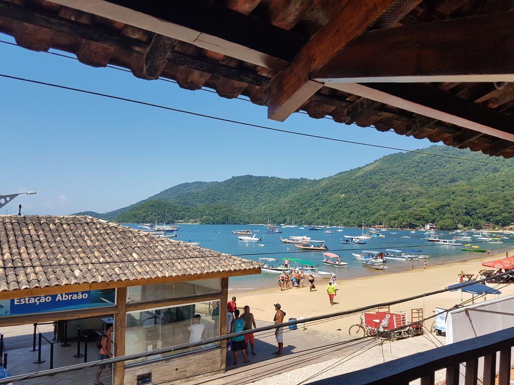 Beira Mar Hostel & Suites Abraão Exteriör bild