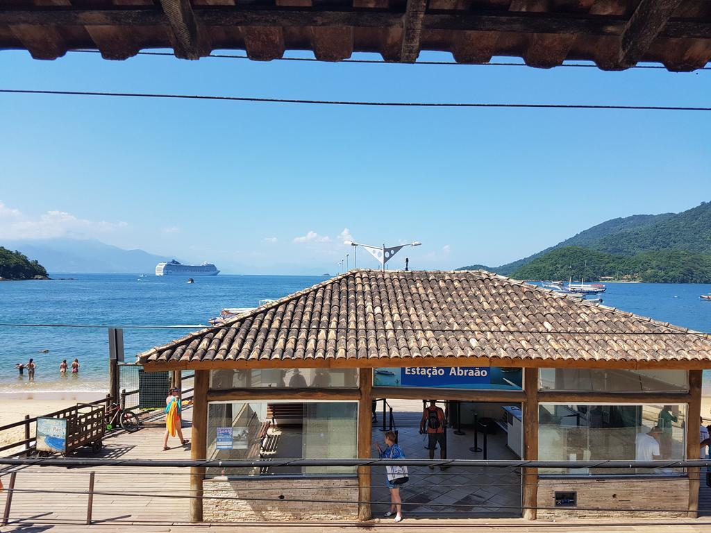 Beira Mar Hostel & Suites Abraão Exteriör bild